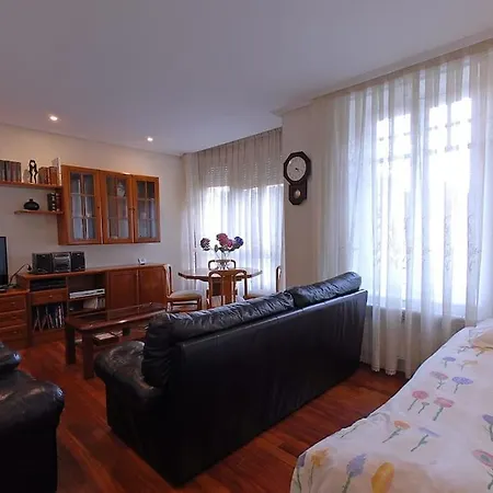 Apartamento En Casa Con Jardin + Garaje. E-bi-201 Bilbao