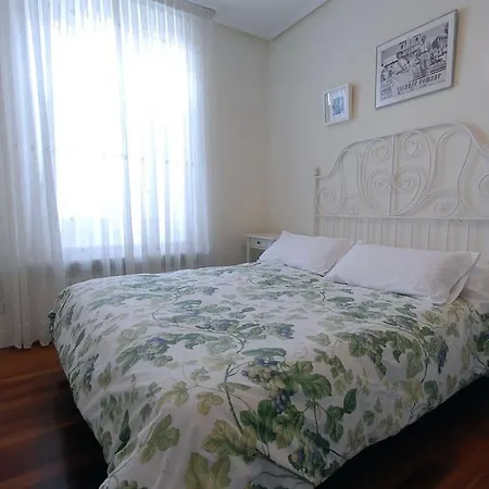 Apartamento En Casa Con Jardin + Garaje. E-bi-201 * Bilbau