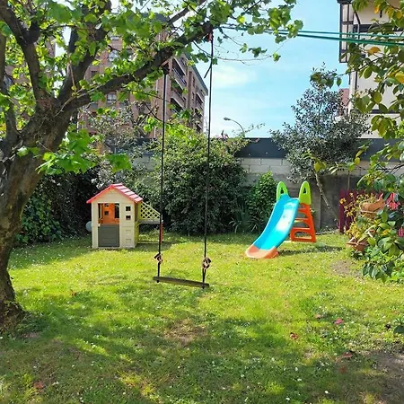 Apartamento En Casa Con Jardin + Garaje. E-bi-201 Appartamento Bilbao