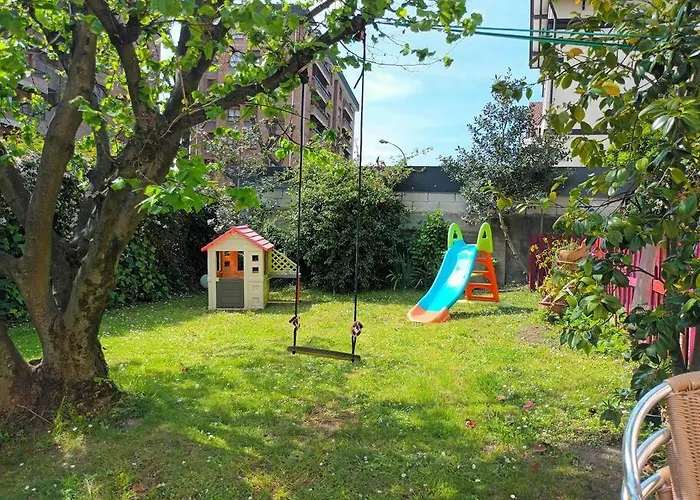 Apartamento En Casa Con Jardin + Garaje. E-bi-201 公寓 毕尔巴鄂